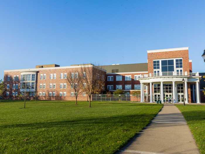 网红钟美美曝出国真相，背后原因让人心疼！原来网友都错怪他了