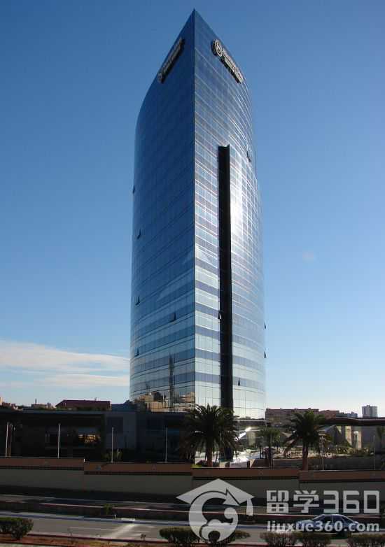 《变成血族是什么体验》：40万收藏逆天开局，高开低走已成定势