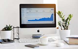 白银闪崩，贵金属板块直线跳水！消费股逆市大涨，贵州茅台4连阳，还有牛股6天5板！